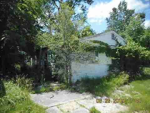 18017 Gilchrist (4)_m.jpg